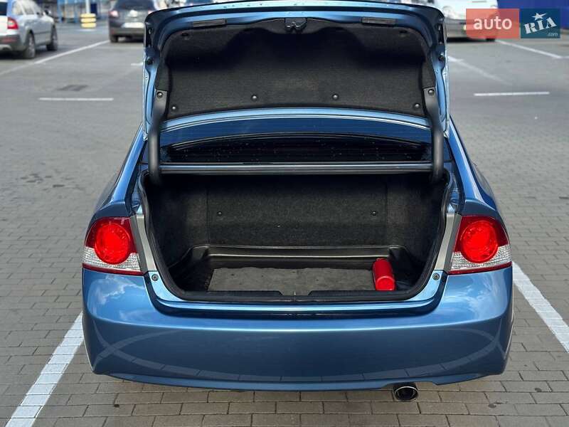 Седан Honda Civic 2007 в Калуше