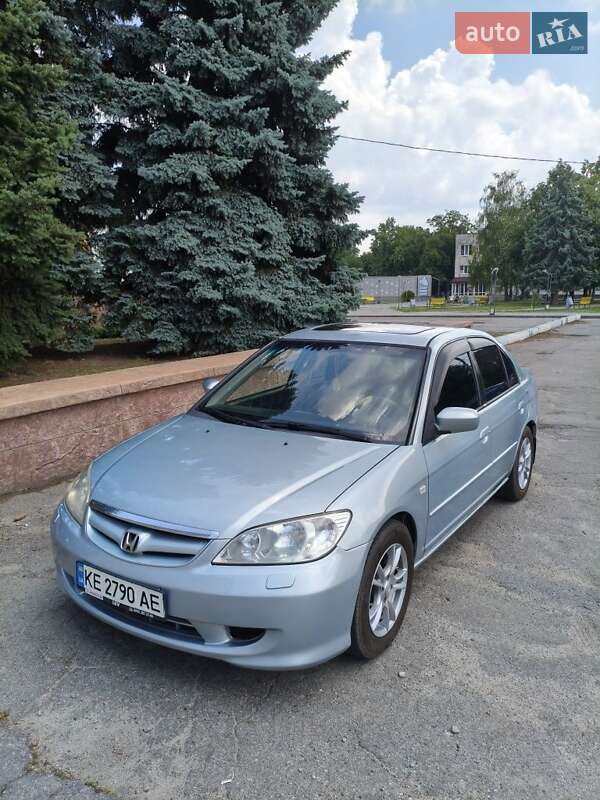 Седан Honda Civic 2004 в Царичанке