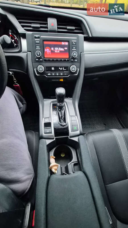Седан Honda Civic 2018 в Києві фото 20 Седан Honda Civic 2018 в Києві