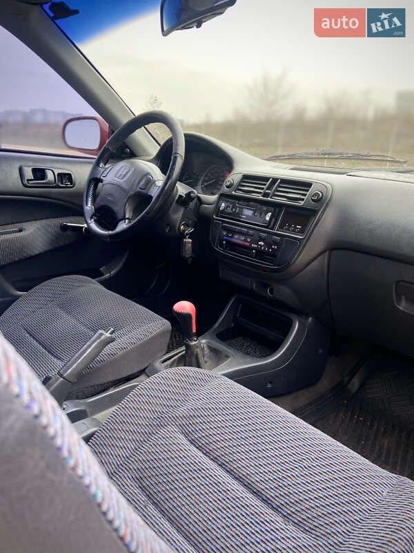 Хэтчбек Honda Civic 1997 в Запорожье