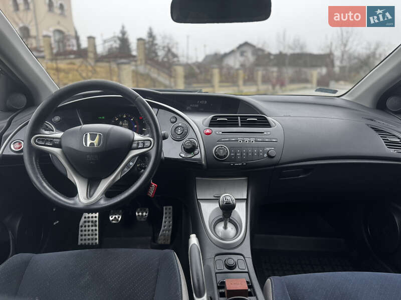 Хэтчбек Honda Civic 2006 в Львове фото 7 Хэтчбек Honda Civic 2006 в Львове