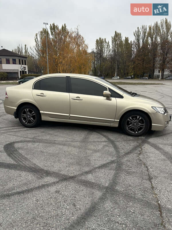 Седан Honda Civic 2008 в Запоріжжі