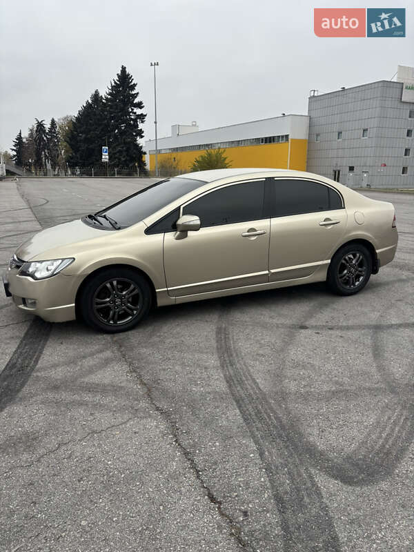 Седан Honda Civic 2008 в Запоріжжі