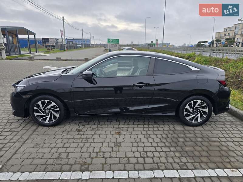 Купе Honda Civic 2016 в Сокольниках