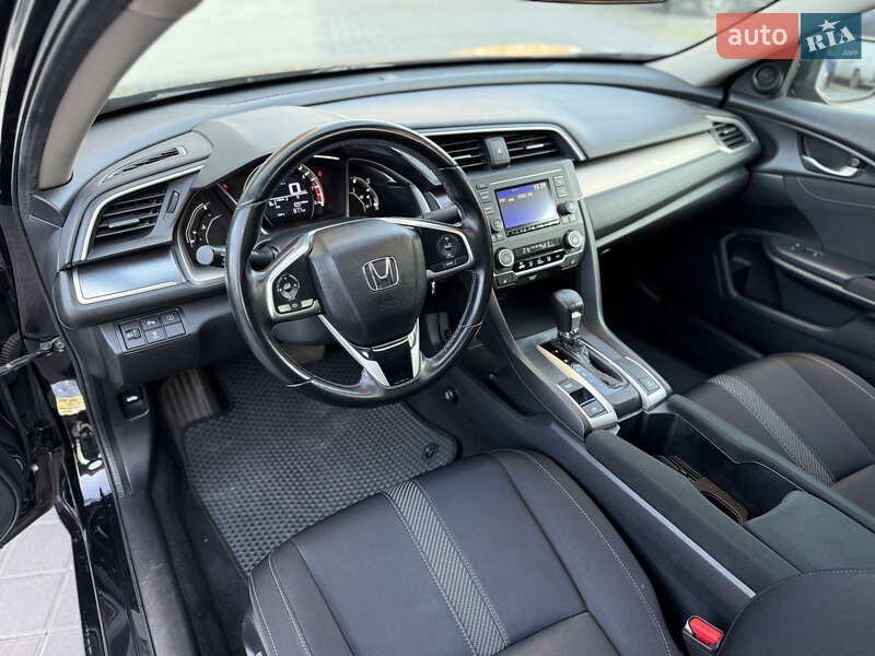 Седан Honda Civic 2018 в Львове фото 22 Седан Honda Civic 2018 в Львове