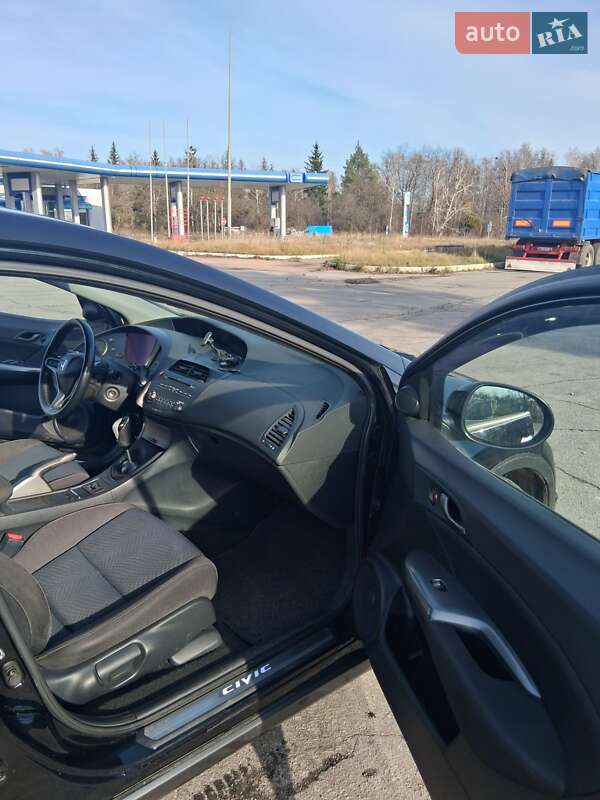 Хэтчбек Honda Civic 2010 в Житомире фото 8 Хэтчбек Honda Civic 2010 в Житомире