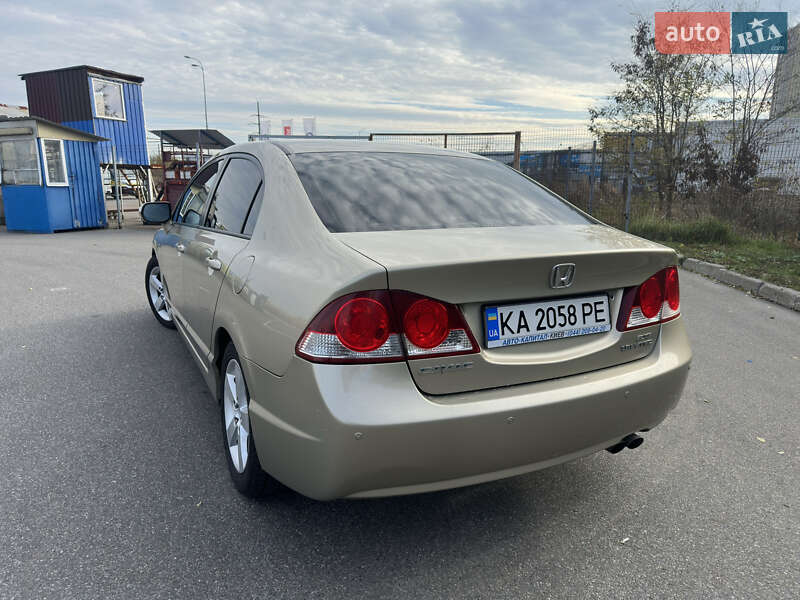 Седан Honda Civic 2008 в Киеве
