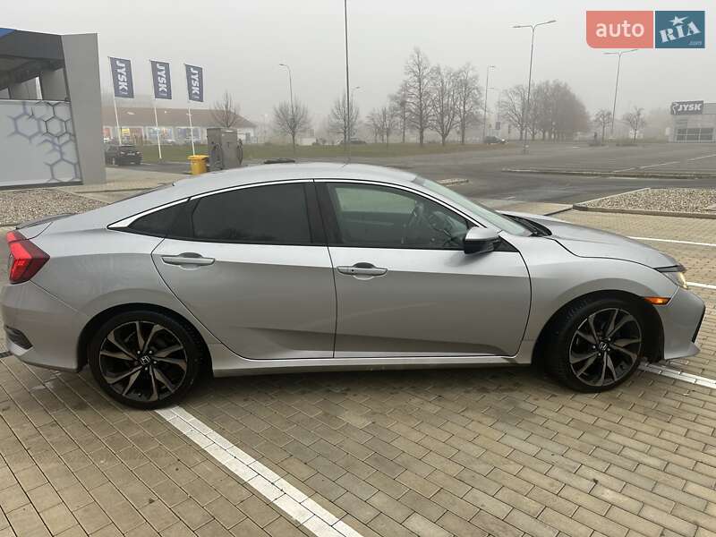 Хэтчбек Honda Civic 2019 в Киеве фото 3 Хэтчбек Honda Civic 2019 в Киеве