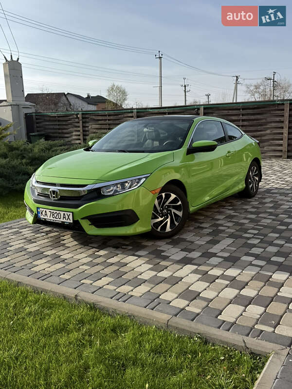 Купе Honda Civic 2016 в Киеве фото 4 Купе Honda Civic 2016 в Киеве