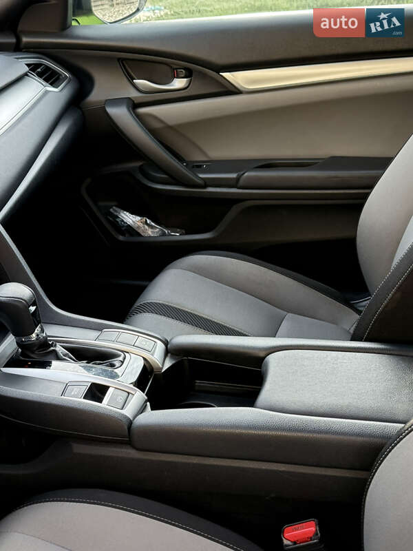 Купе Honda Civic 2016 в Киеве фото 25 Купе Honda Civic 2016 в Киеве