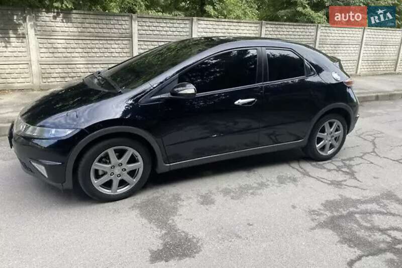 Хэтчбек Honda Civic 2008 в Могилев-Подольске фото 24 Хэтчбек Honda Civic 2008 в Могилев-Подольске