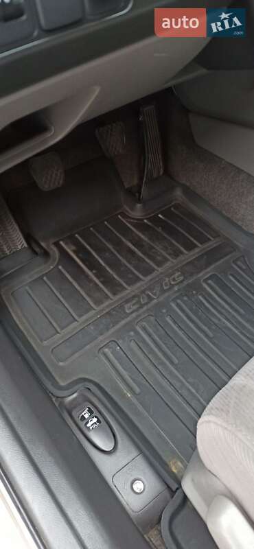 Седан Honda Civic 2007 в Дніпрі