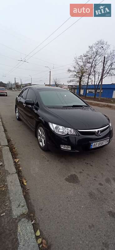 Седан Honda Civic 2007 в Дніпрі