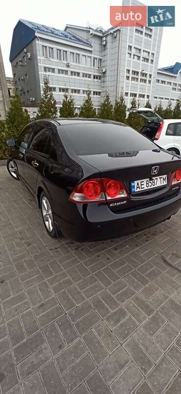 Седан Honda Civic 2007 в Дніпрі