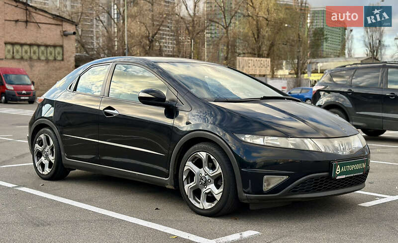 Хэтчбек Honda Civic 2008 в Киеве