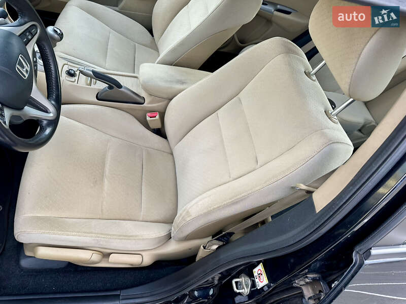 Хэтчбек Honda Civic 2008 в Киеве