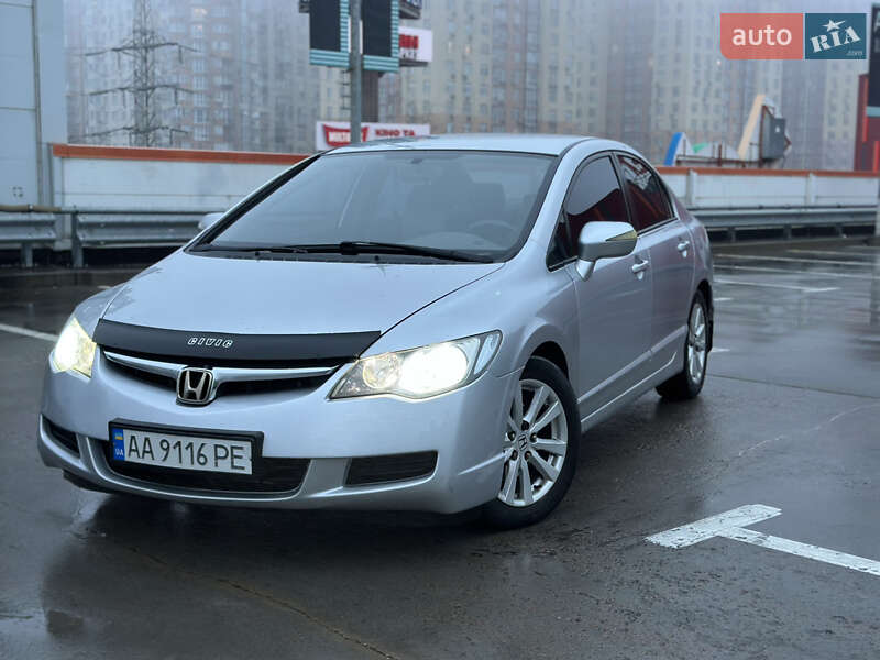 Седан Honda Civic 2008 в Киеве