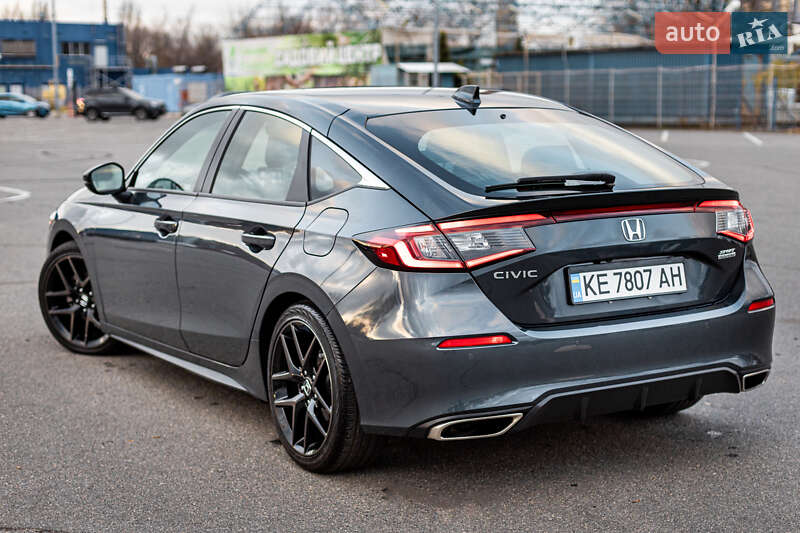 Хэтчбек Honda Civic 2022 в Днепре