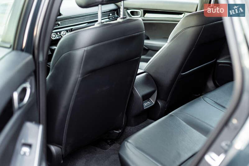 Хэтчбек Honda Civic 2022 в Днепре