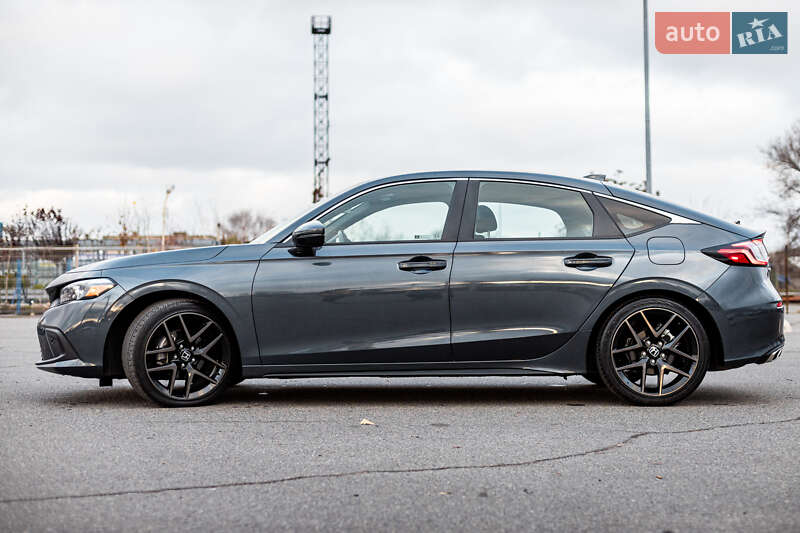 Хэтчбек Honda Civic 2022 в Днепре