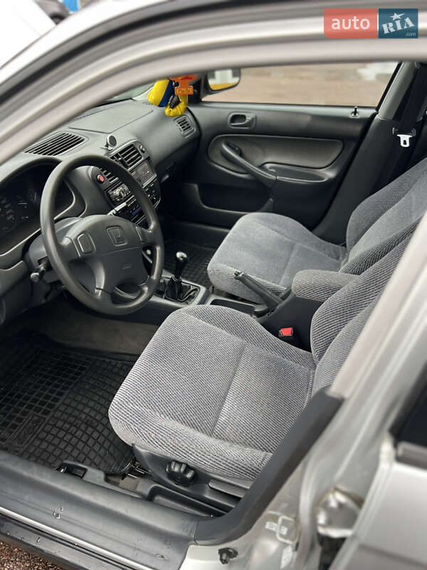 Седан Honda Civic 1997 в Житомире