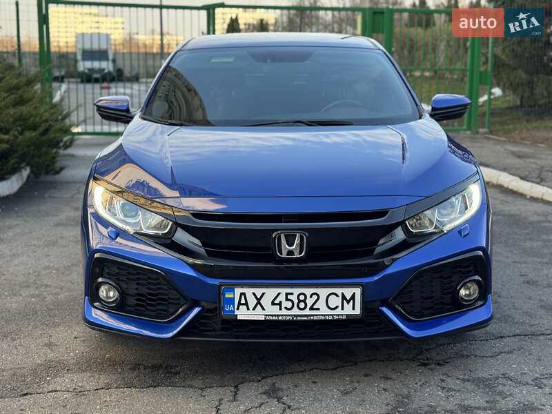 Хэтчбек Honda Civic 2018 в Харькове