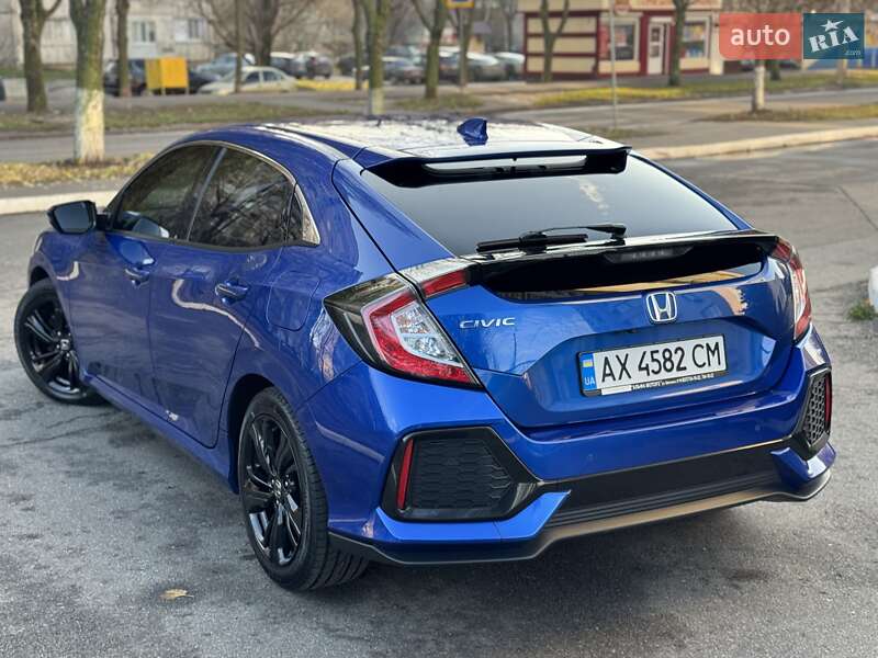 Хэтчбек Honda Civic 2018 в Харькове