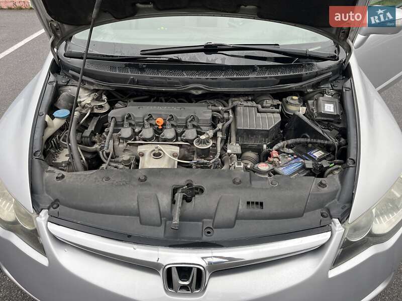 Седан Honda Civic 2008 в Виннице