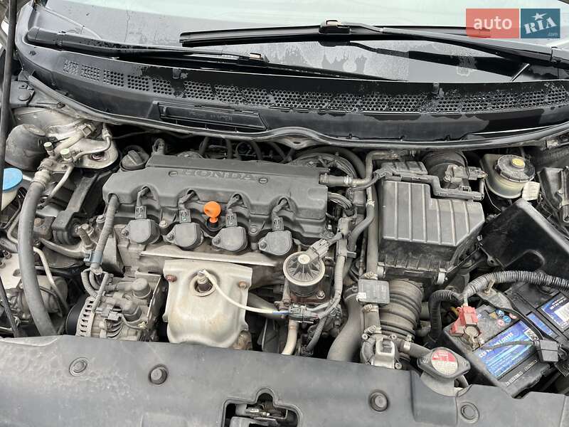 Седан Honda Civic 2008 в Виннице