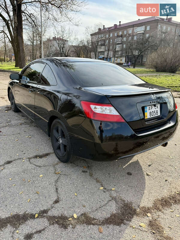 Купе Honda Civic 2007 в Днепре