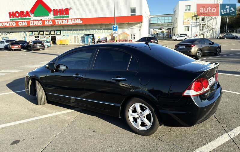 Седан Honda Civic 2010 в Днепре