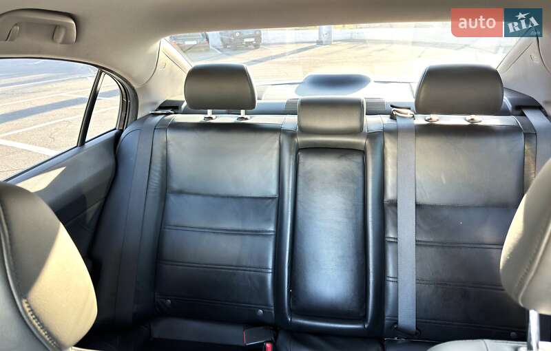 Седан Honda Civic 2010 в Днепре