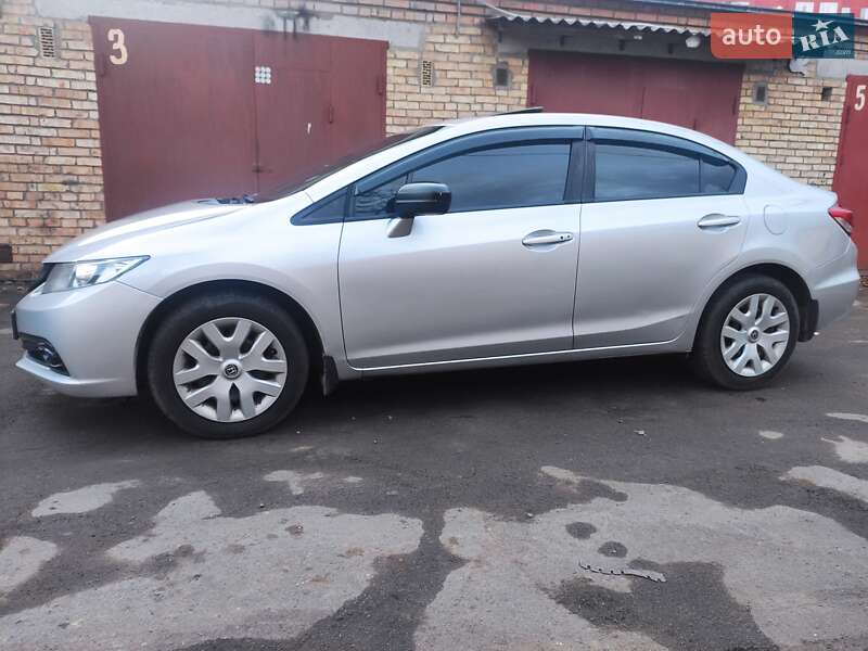 Седан Honda Civic 2014 в Киеве фото 7 Седан Honda Civic 2014 в Киеве