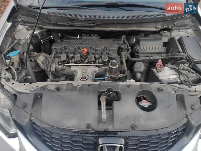 Седан Honda Civic 2014 в Киеве фото 14 Седан Honda Civic 2014 в Киеве