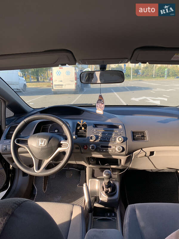 Седан Honda Civic 2007 в Киеве