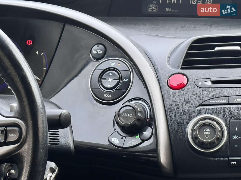 Хэтчбек Honda Civic 2008 в Киеве фото 25 Хэтчбек Honda Civic 2008 в Киеве