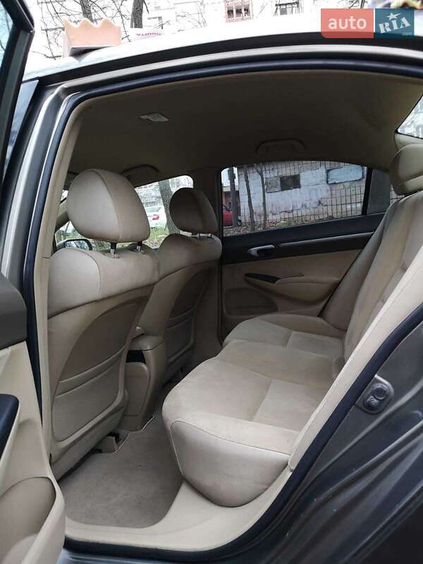 Седан Honda Civic 2006 в Киеве