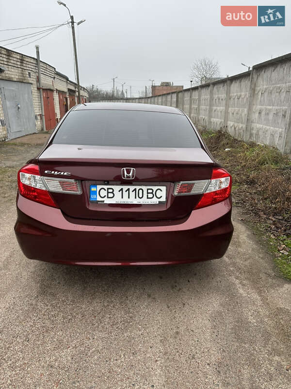 Седан Honda Civic 2012 в Чернігові