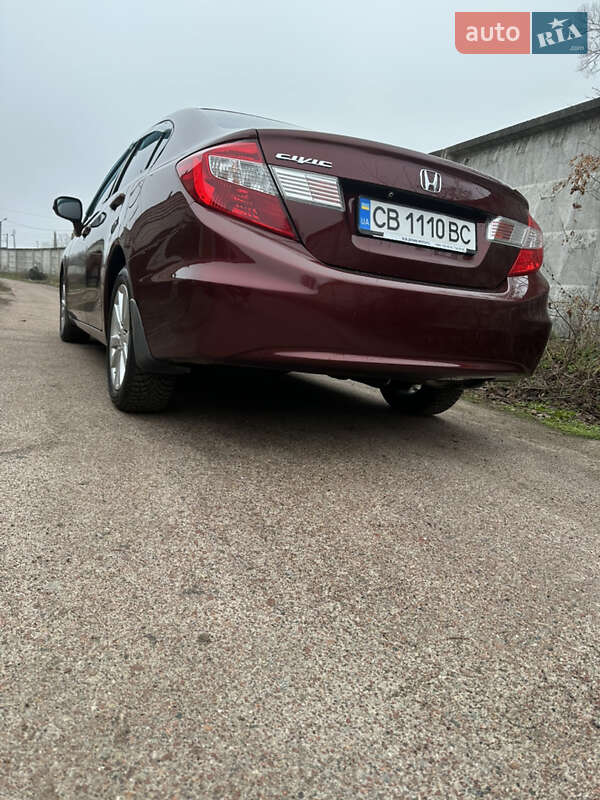 Седан Honda Civic 2012 в Чернігові