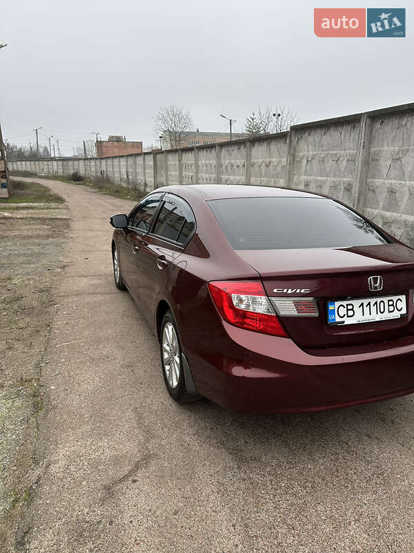 Седан Honda Civic 2012 в Чернігові