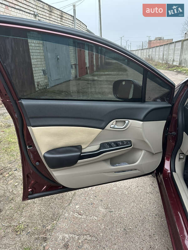 Седан Honda Civic 2012 в Чернігові
