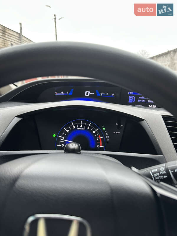 Седан Honda Civic 2012 в Чернігові