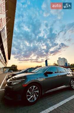Седан Honda Civic 2017 в Киеве