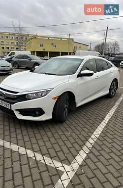 Седан Honda Civic 2018 в Львове