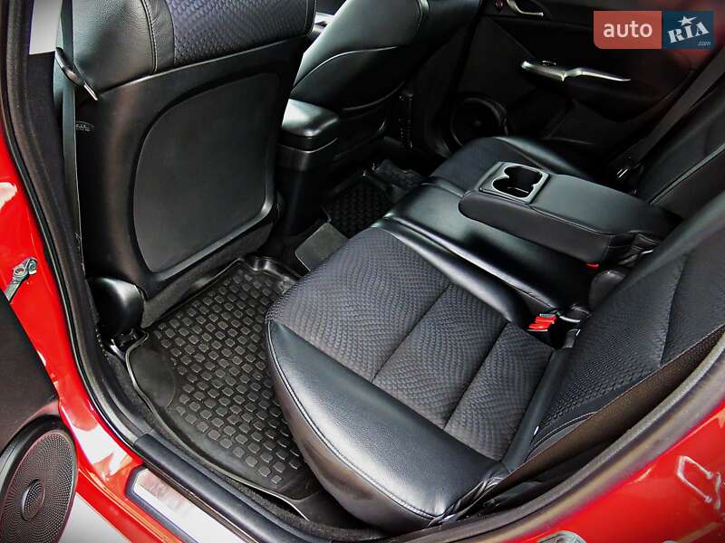 Хэтчбек Honda Civic 2010 в Черкассах фото 14 Хэтчбек Honda Civic 2010 в Черкассах