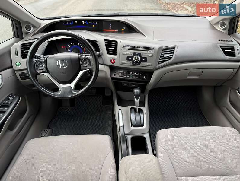 Седан Honda Civic 2012 в Киеве фото 31 Седан Honda Civic 2012 в Киеве
