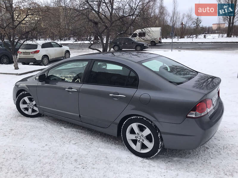 Седан Honda Civic 2009 в Києві