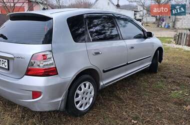 Хэтчбек Honda Civic 2004 в Каменском