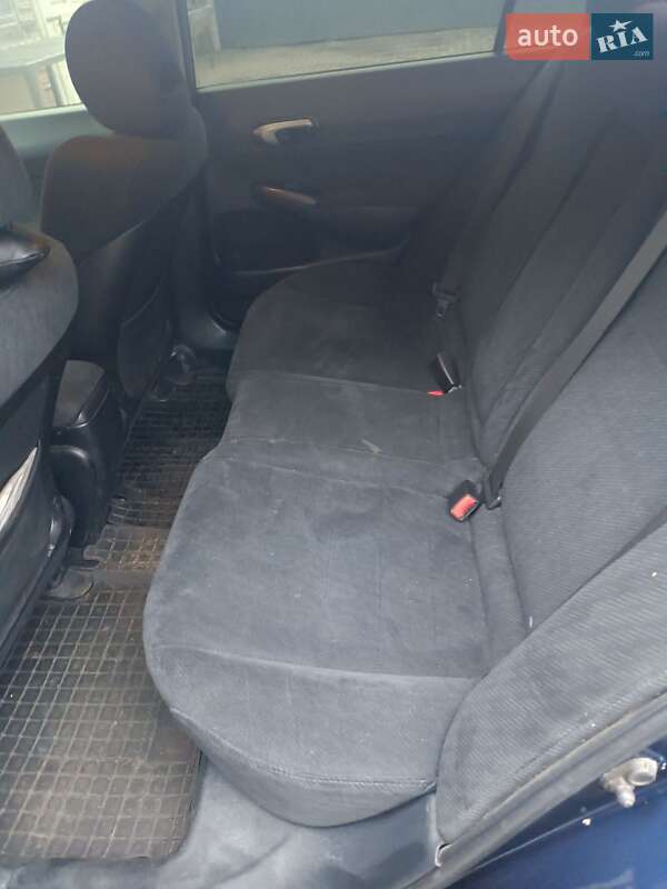 Седан Honda Civic 2009 в Дніпрі