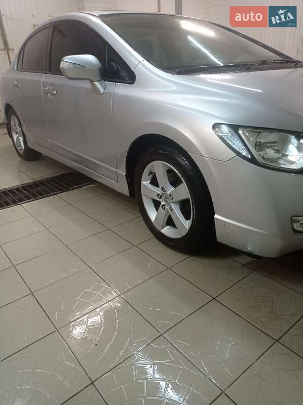 Седан Honda Civic 2008 в Запорожье
